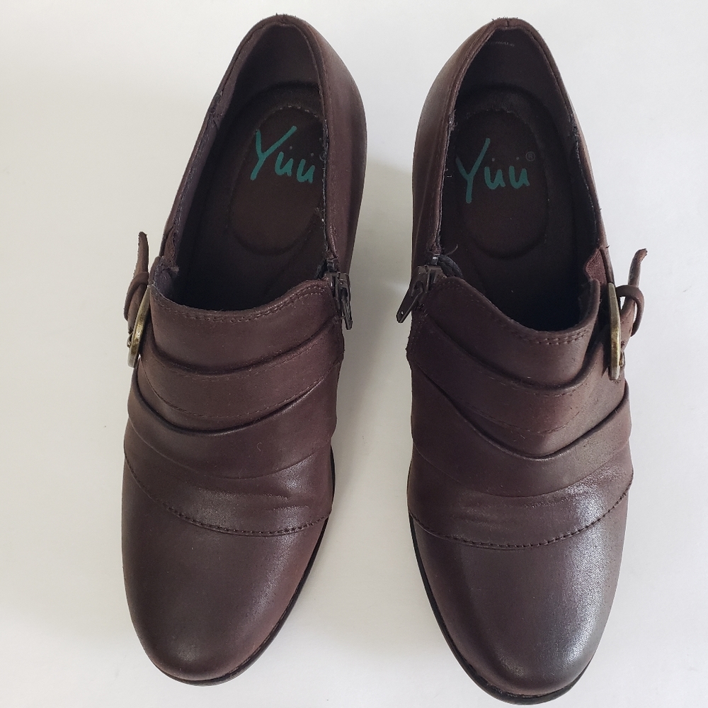 Yuu Raley Ankle Booties 6.5 Brown Buckled Details Side Zip Closure Western Edgy - Picture 3 of 13